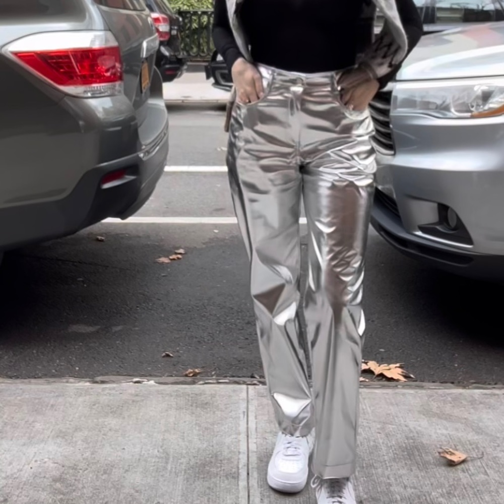 Amy Lynn Silver Metallic Lupe Pants - Picture 7 of 8